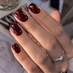 Les Meilleurs Produits pour Sublimer Vos Ongles Courts Carrés : Analyse et Comparatif